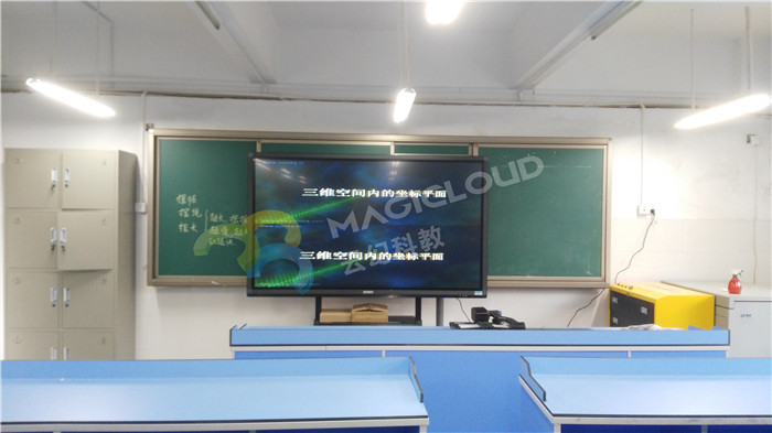 1523443489208580.jpg 廣東省深圳市桃源小學2_副本.jpg